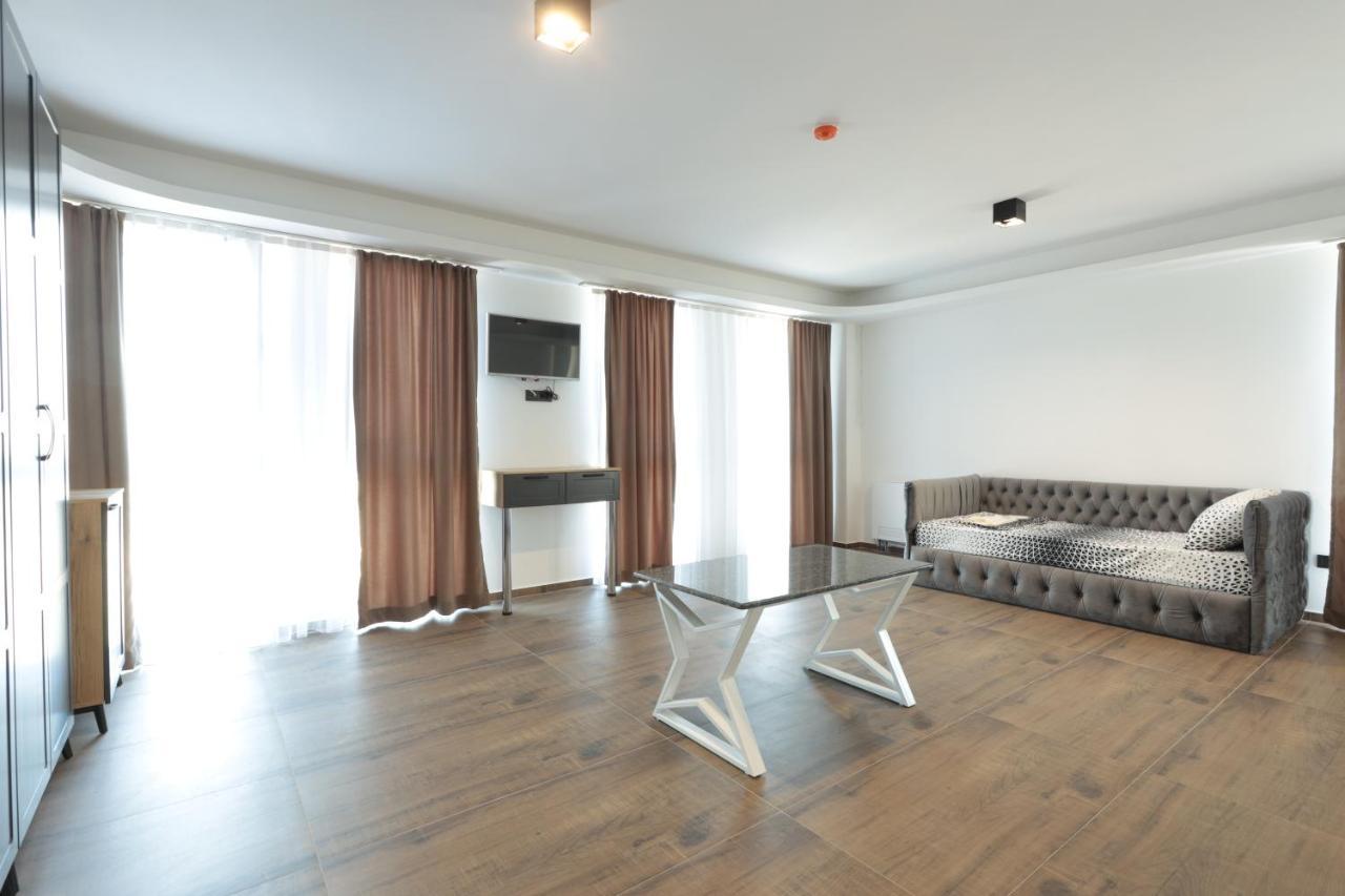 Hotel Ema تيتوفو المظهر الخارجي الصورة