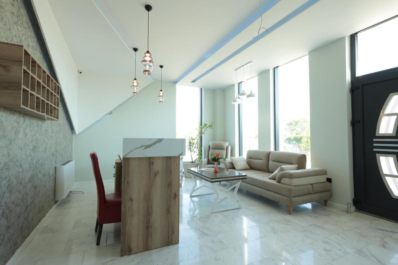 Hotel Ema تيتوفو المظهر الخارجي الصورة