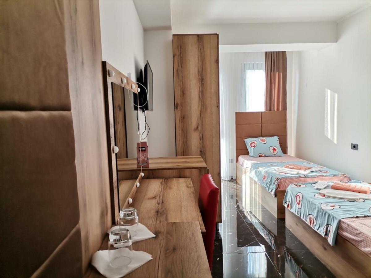 Hotel Ema تيتوفو المظهر الخارجي الصورة